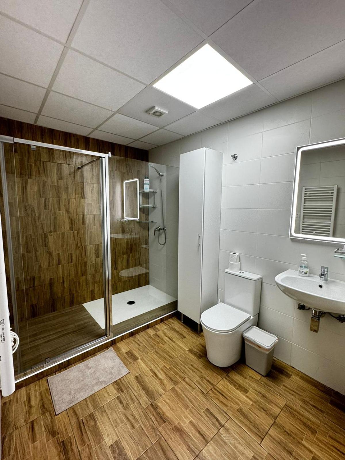 Salom 5 Apartament